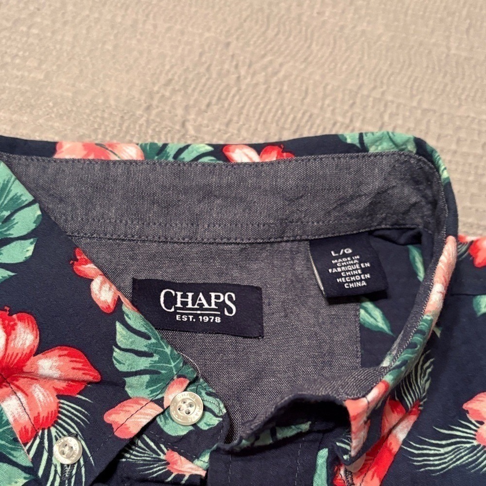 NWT Chaps Men's Navy and Red Floral Shirt - Picture 3 of 12